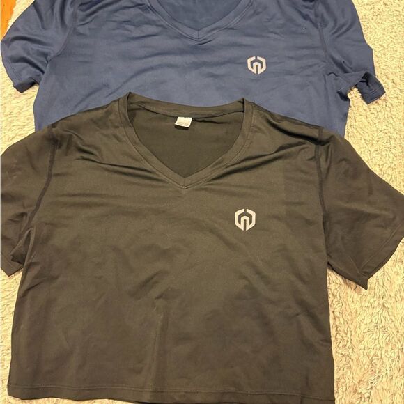 V-Neck T-Shirts performance shirts - Picture 3 of 5